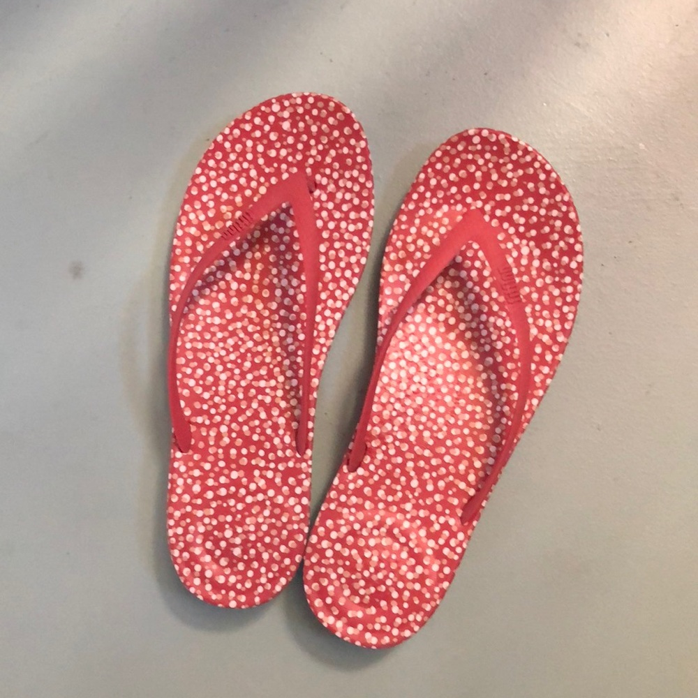 Rosy bubbles fitflops unworn